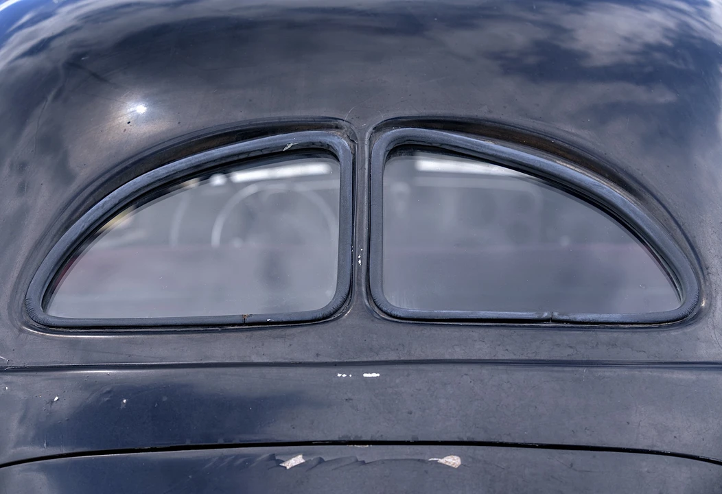 1937 Cord 810 & 812 - Image 13 of 31