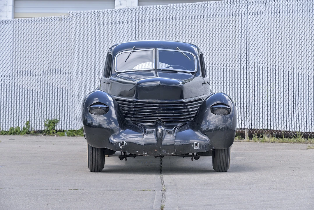 1937 Cord 810 & 812 - Image 3 of 31