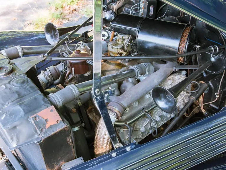 1937 Cord 810 & 812 - Image 16 of 16