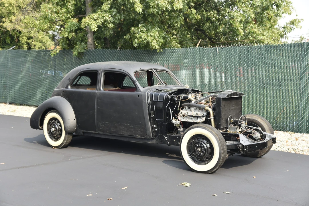 1937 Cord 810 & 812 - Image 7 of 31
