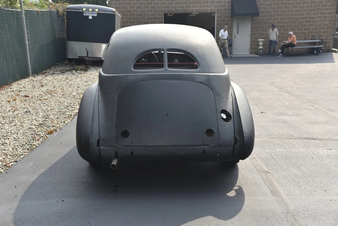 1937 Cord 810 & 812 - Image 15 of 31