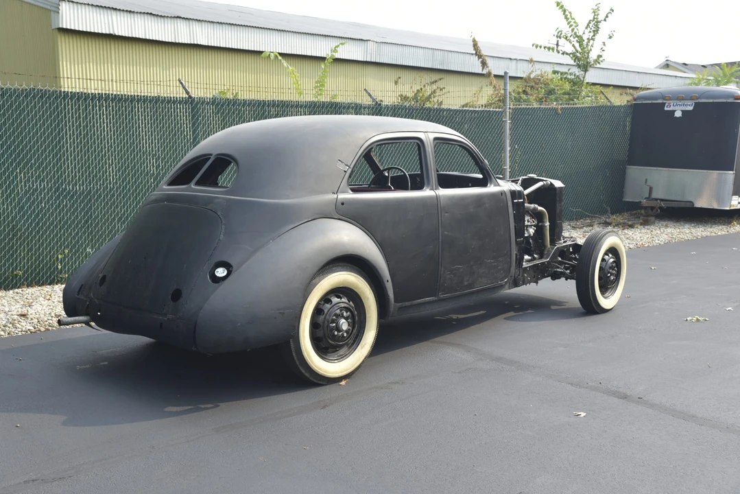 1937 Cord 810 & 812 - Image 13 of 31