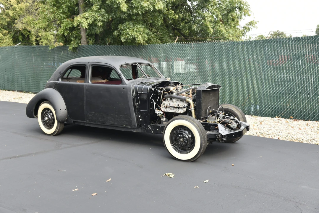 1937 Cord 810 & 812 - Image 8 of 31