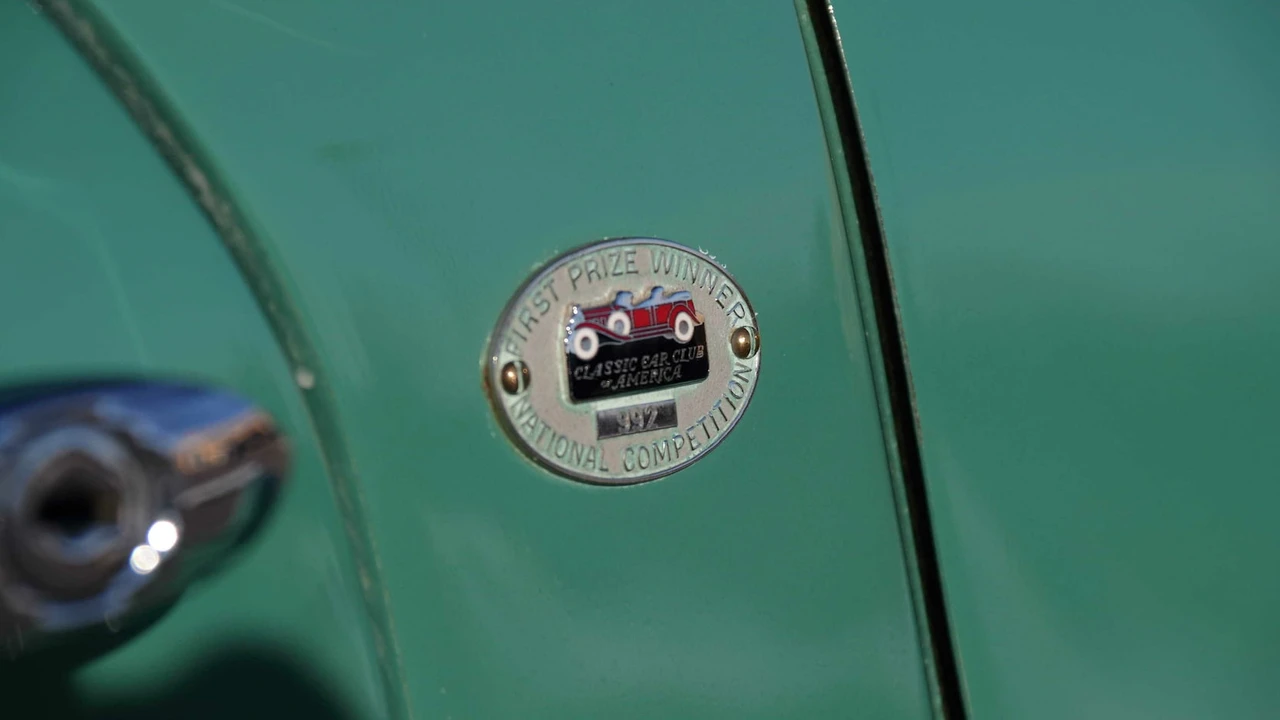 1937 Cord 810 & 812 - Image 11 of 31