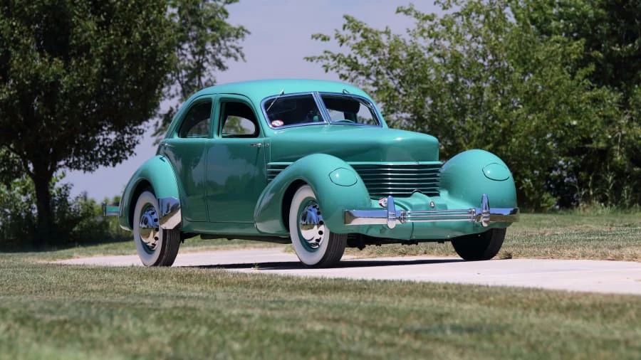1937 Cord 810 & 812 - Image 12 of 12