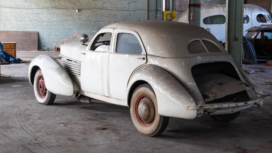 1937 Cord 810 & 812 - Image 3 of 10