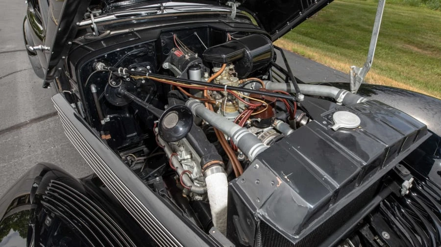 1937 Cord 810 & 812 - Image 7 of 30