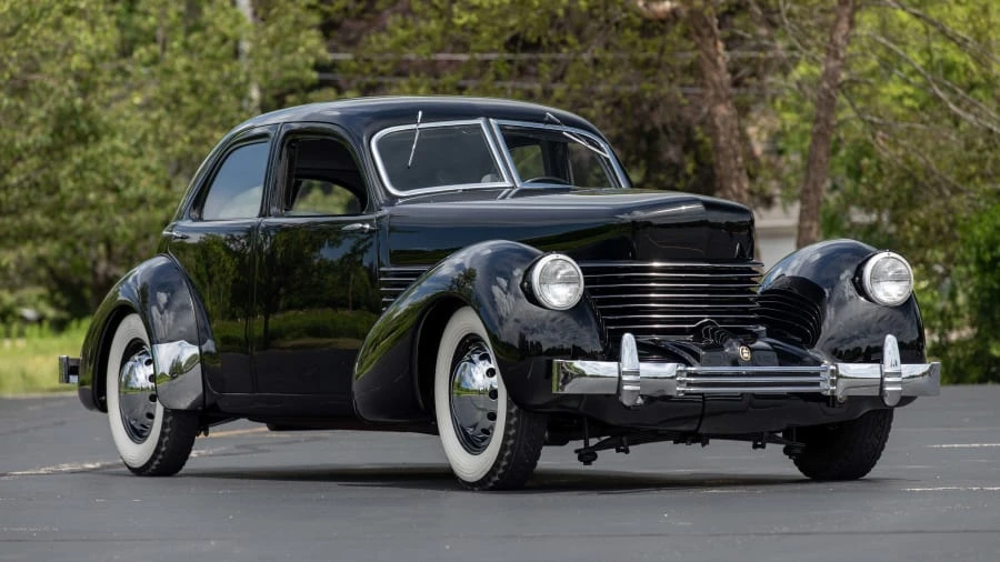 1937 Cord 810 & 812 - Image 12 of 30