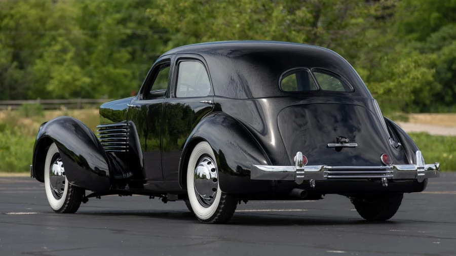 1937 Cord 810 & 812 - Image 13 of 30