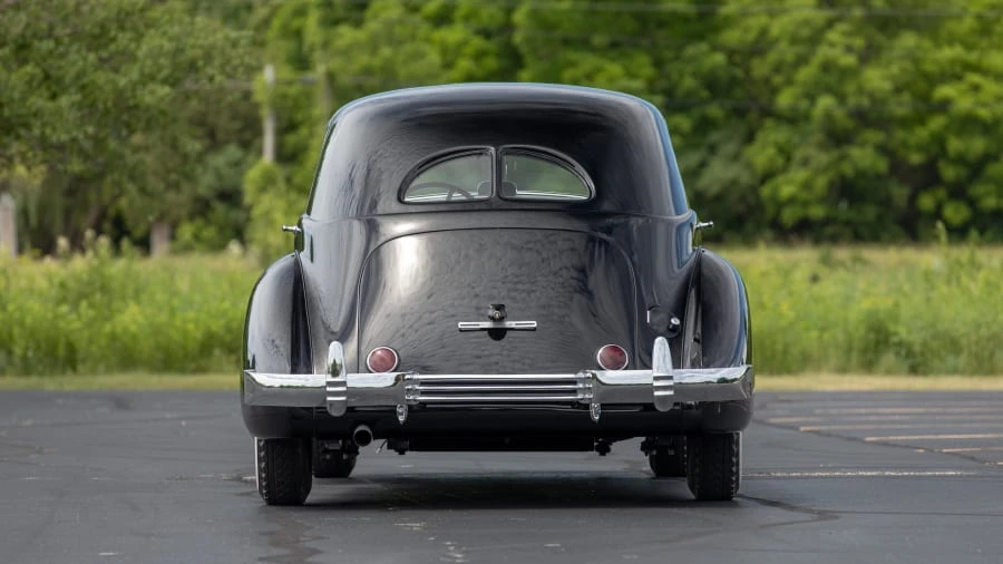 1937 Cord 810 & 812 - Image 18 of 30