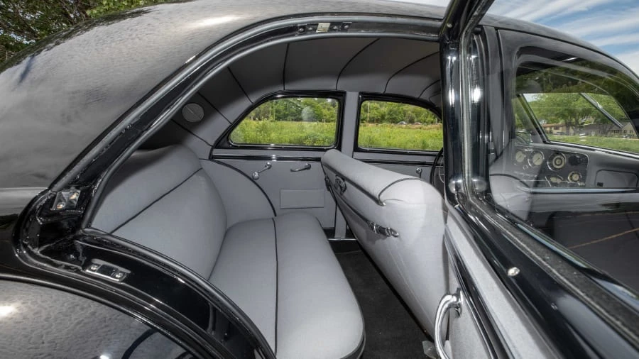 1937 Cord 810 & 812 - Image 20 of 30