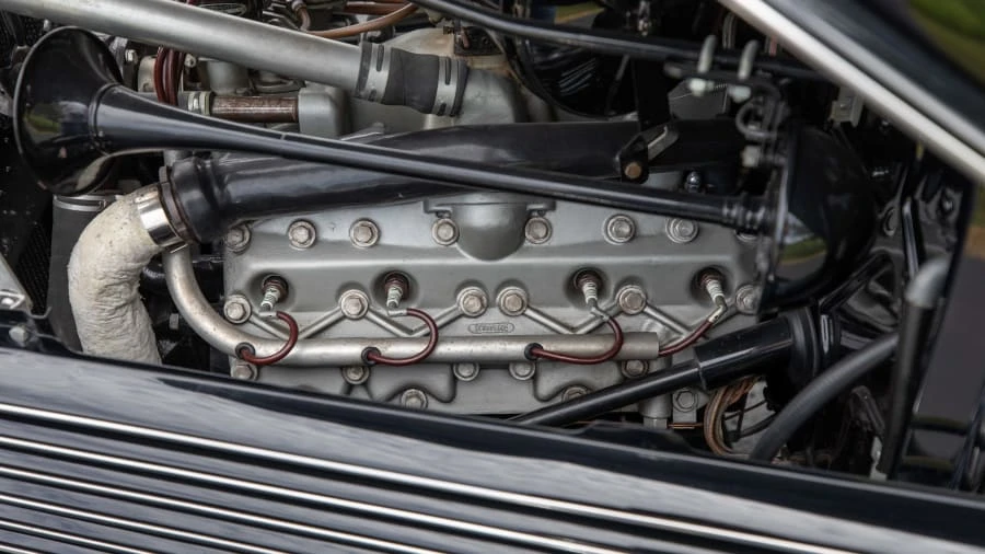 1937 Cord 810 & 812 - Image 24 of 30
