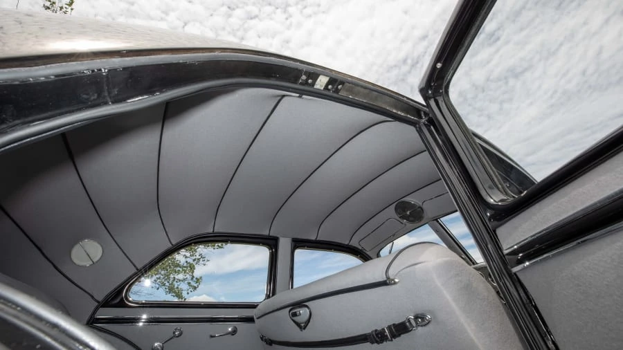 1937 Cord 810 & 812 - Image 30 of 30