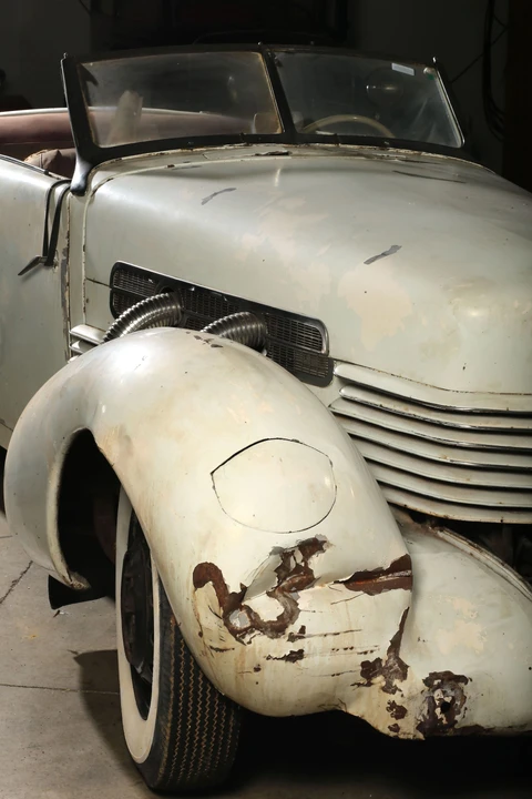 1937 Cord 810 & 812 - Image 15 of 31
