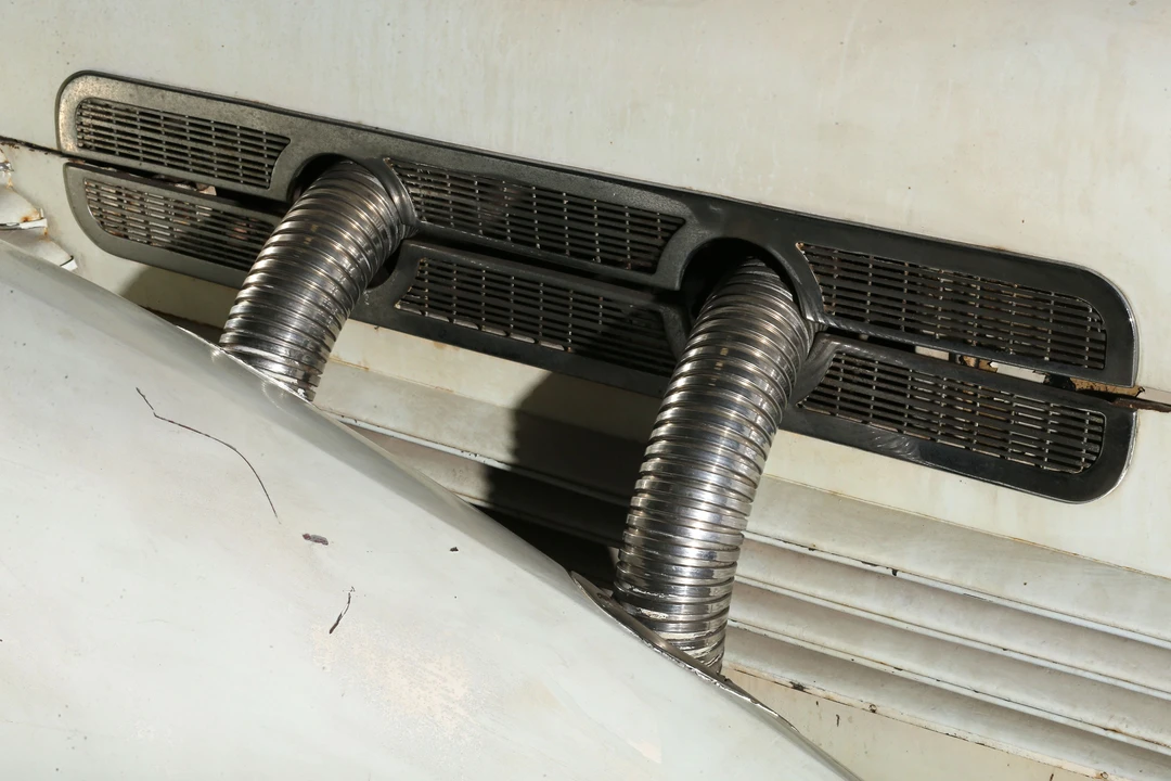 1937 Cord 810 & 812 - Image 8 of 31