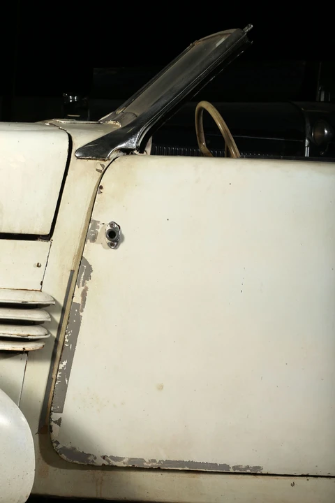 1937 Cord 810 & 812 - Image 16 of 31