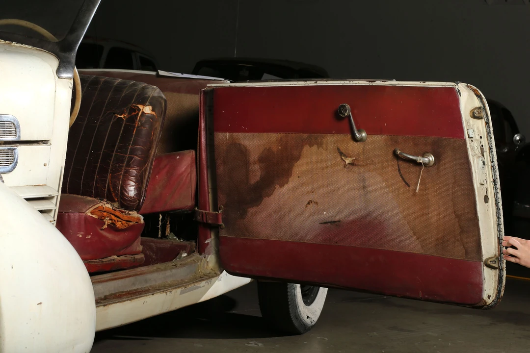 1937 Cord 810 & 812 - Image 5 of 31