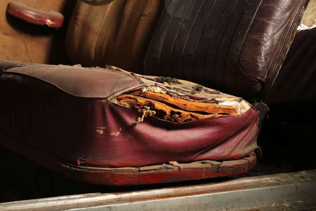1937 Cord 810 & 812 - Image 30 of 31