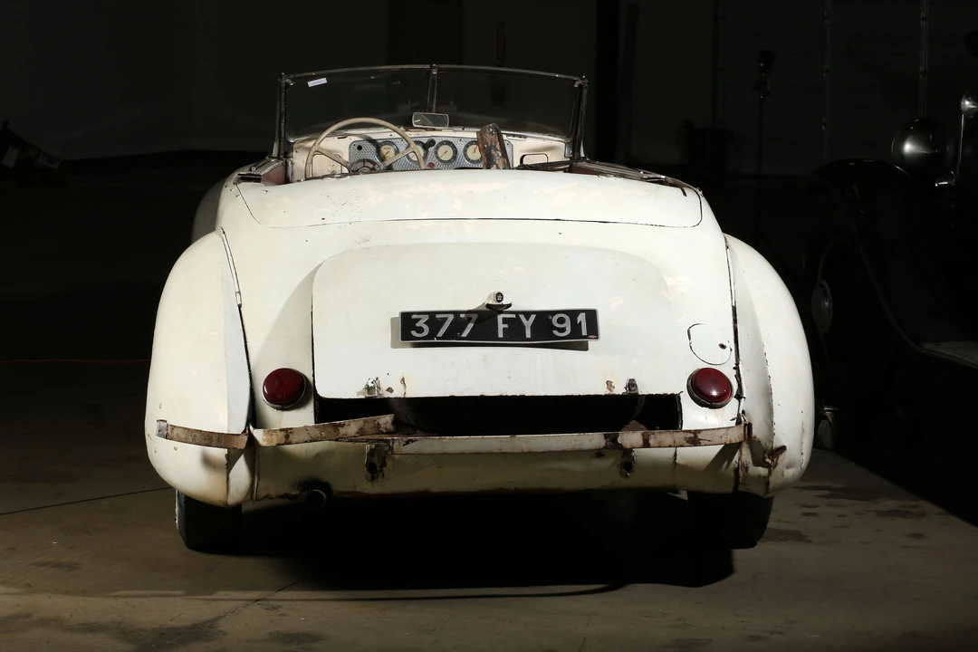 1937 Cord 810 & 812 - Image 27 of 31