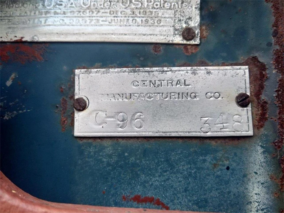 1937 Cord 810 & 812 - Image 14 of 31