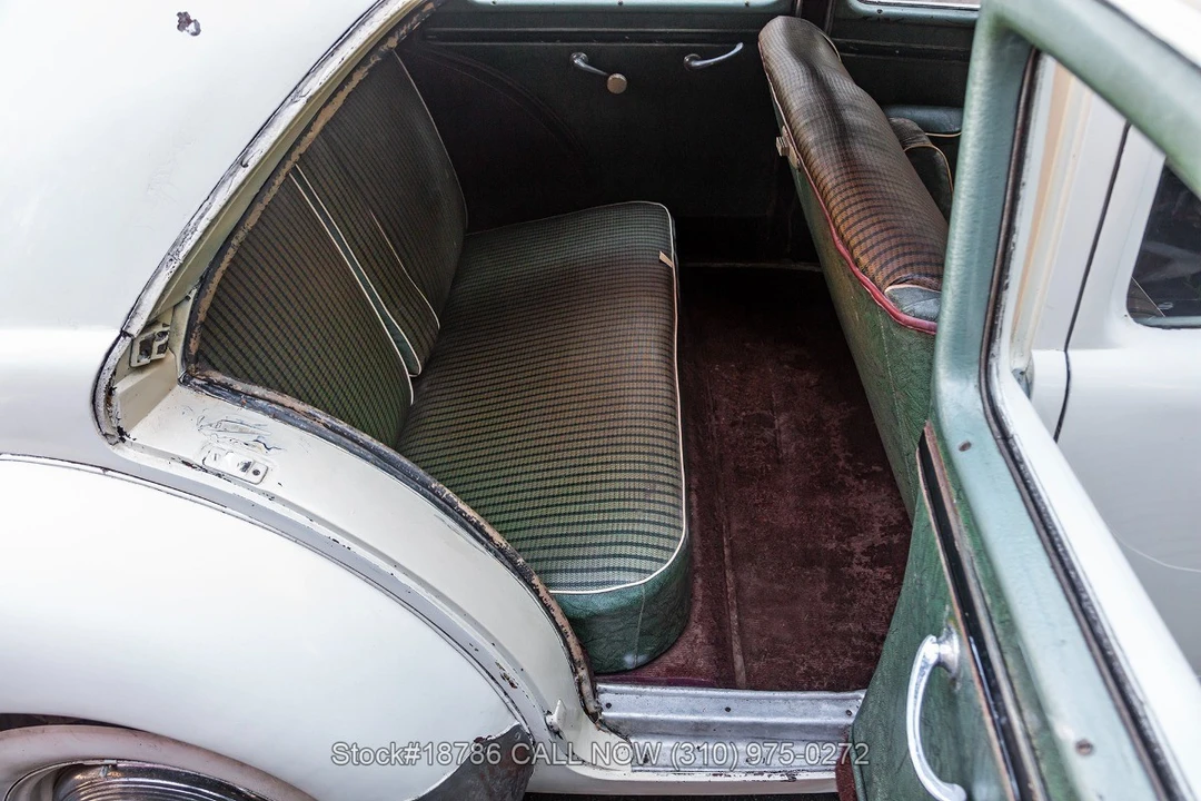 1937 Cord 810 & 812 - Image 22 of 31