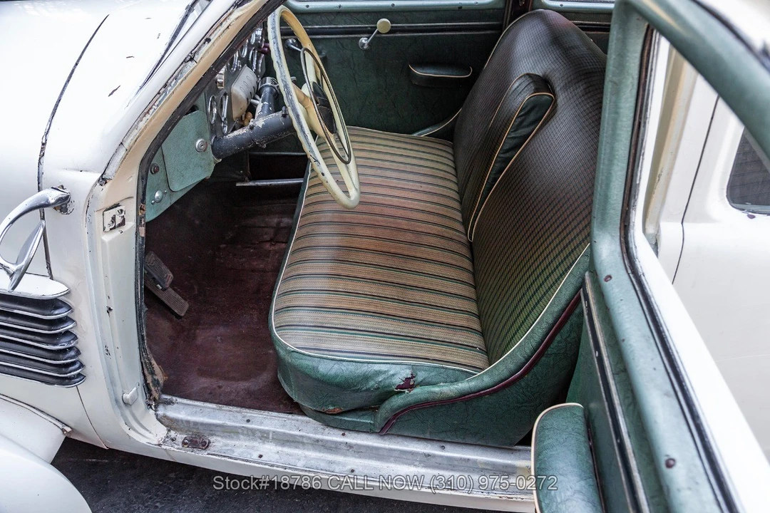 1937 Cord 810 & 812 - Image 16 of 31