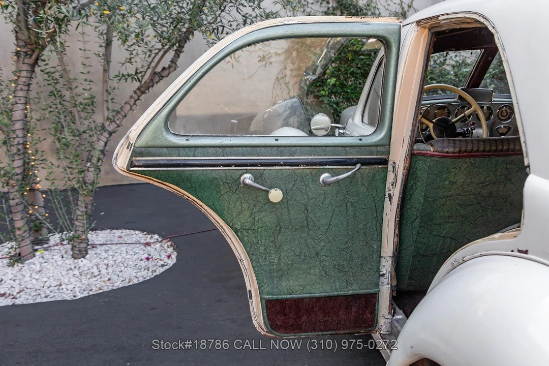1937 Cord 810 & 812 - Image 20 of 31