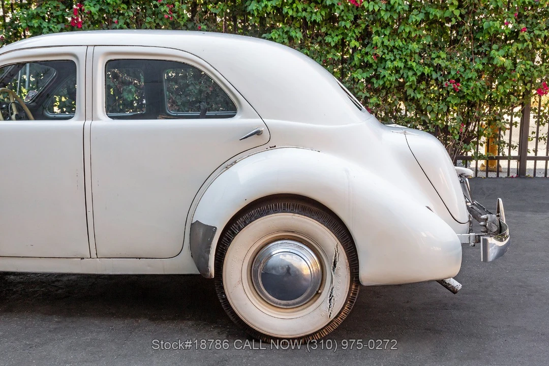 1937 Cord 810 & 812 - Image 14 of 31