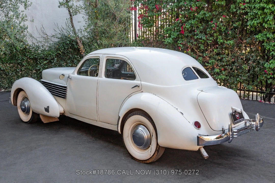 1937 Cord 810 & 812 - Image 8 of 31