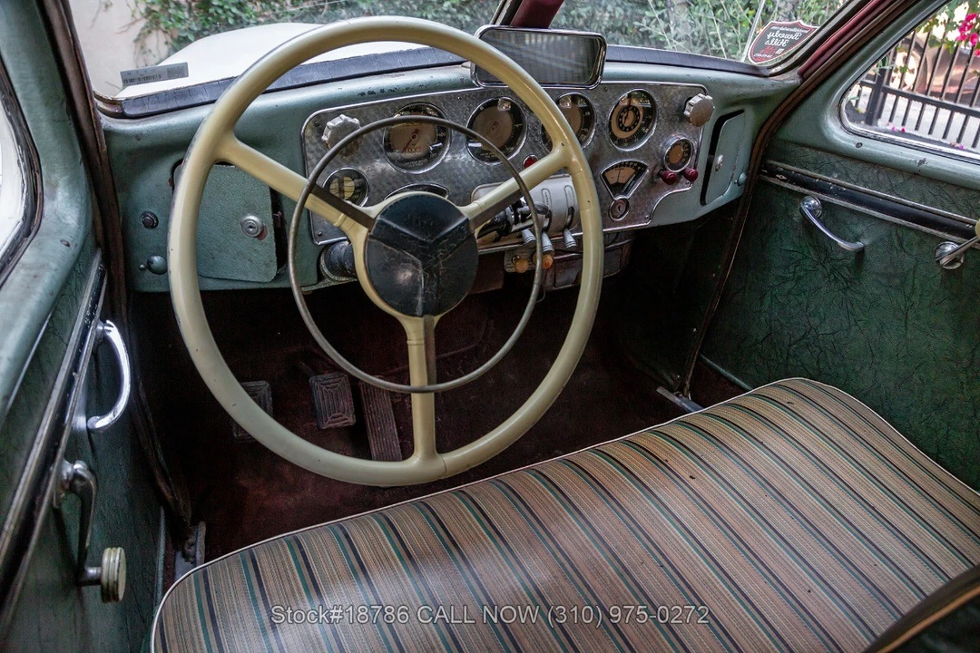 1937 Cord 810 & 812 - Image 17 of 31