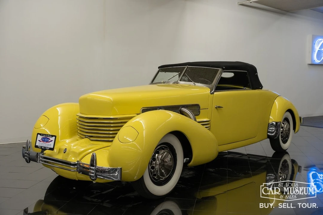 1937 Cord 810 & 812 - Image 5 of 31