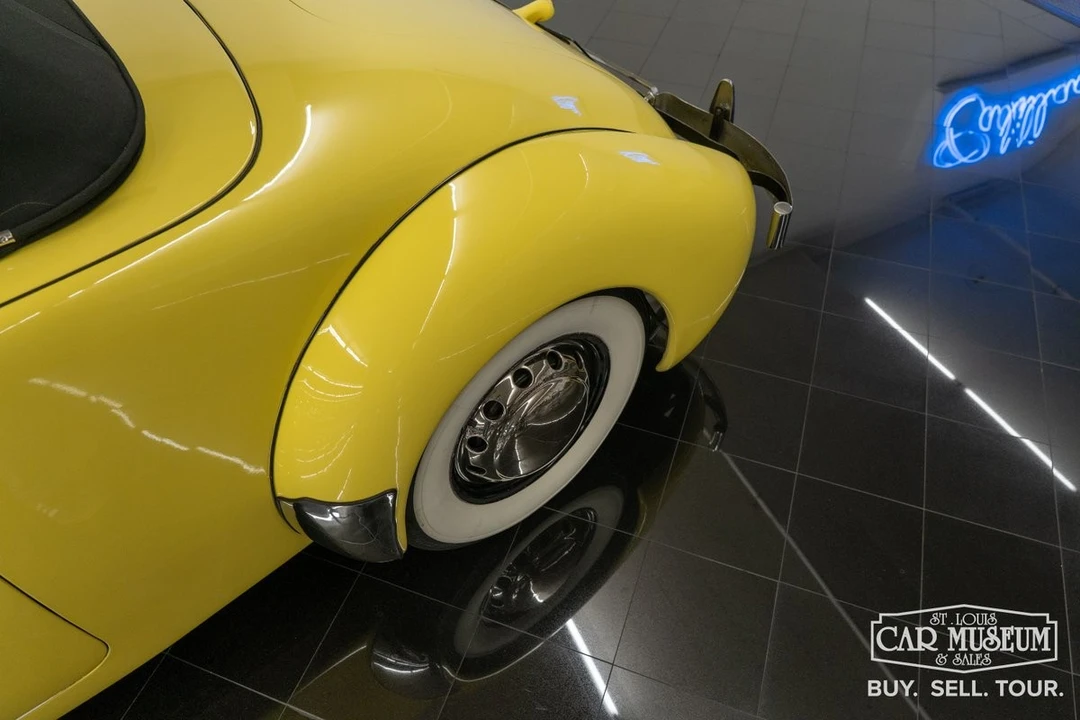 1937 Cord 810 & 812 - Image 26 of 31