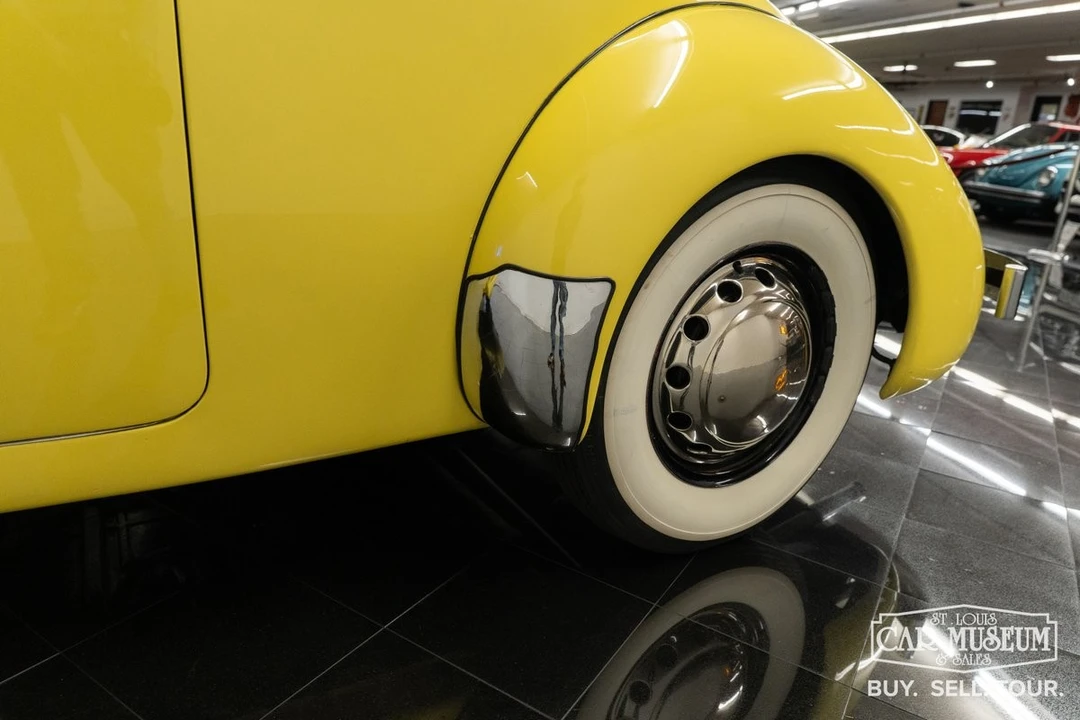1937 Cord 810 & 812 - Image 27 of 31