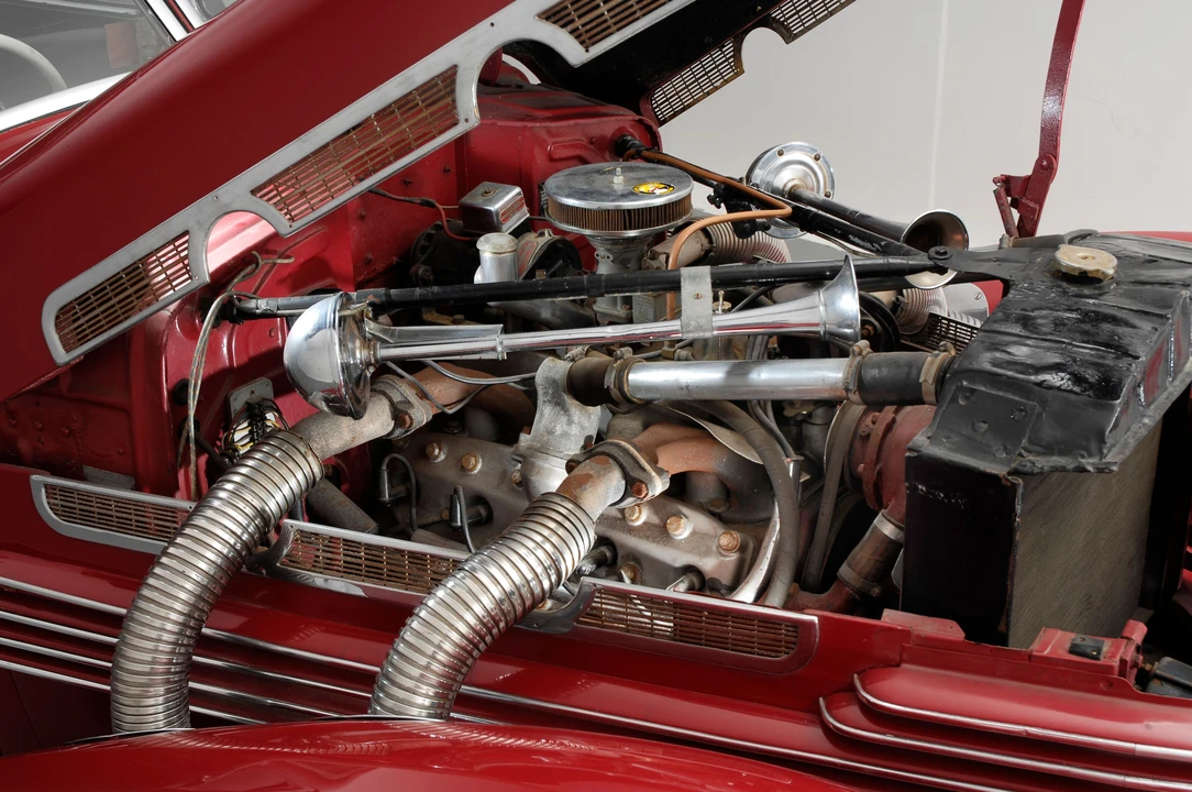 1937 Cord 810 & 812 - Image 4 of 10