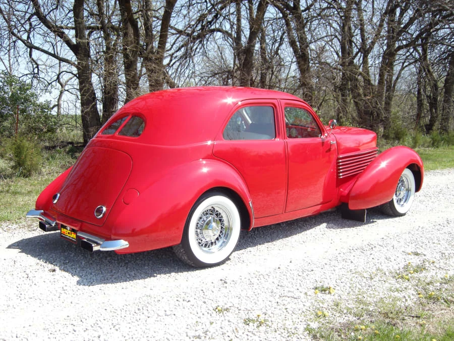 1937 Cord 810 & 812 - Image 2 of 8