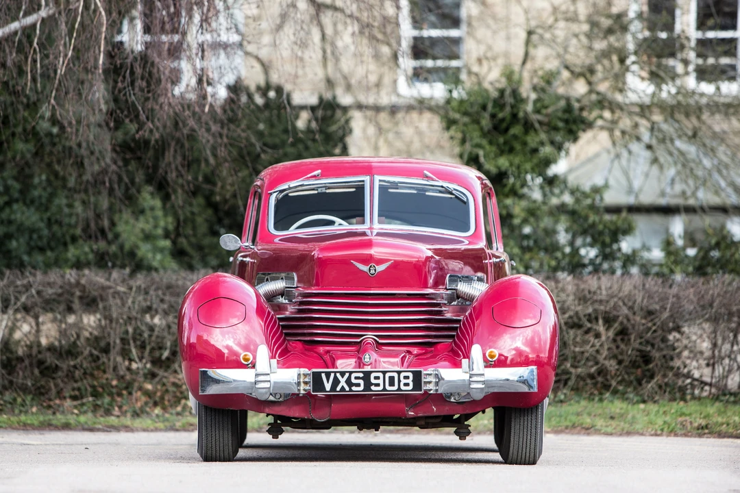 1937 Cord 810 & 812 - Image 17 of 31
