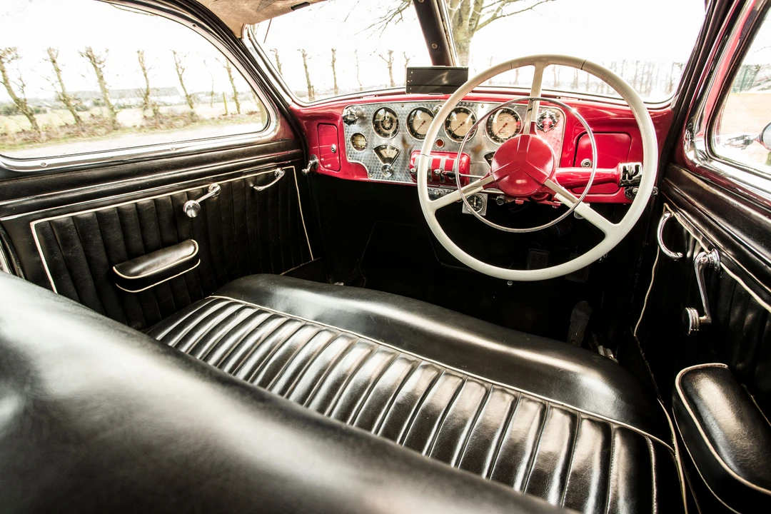 1937 Cord 810 & 812 - Image 21 of 31