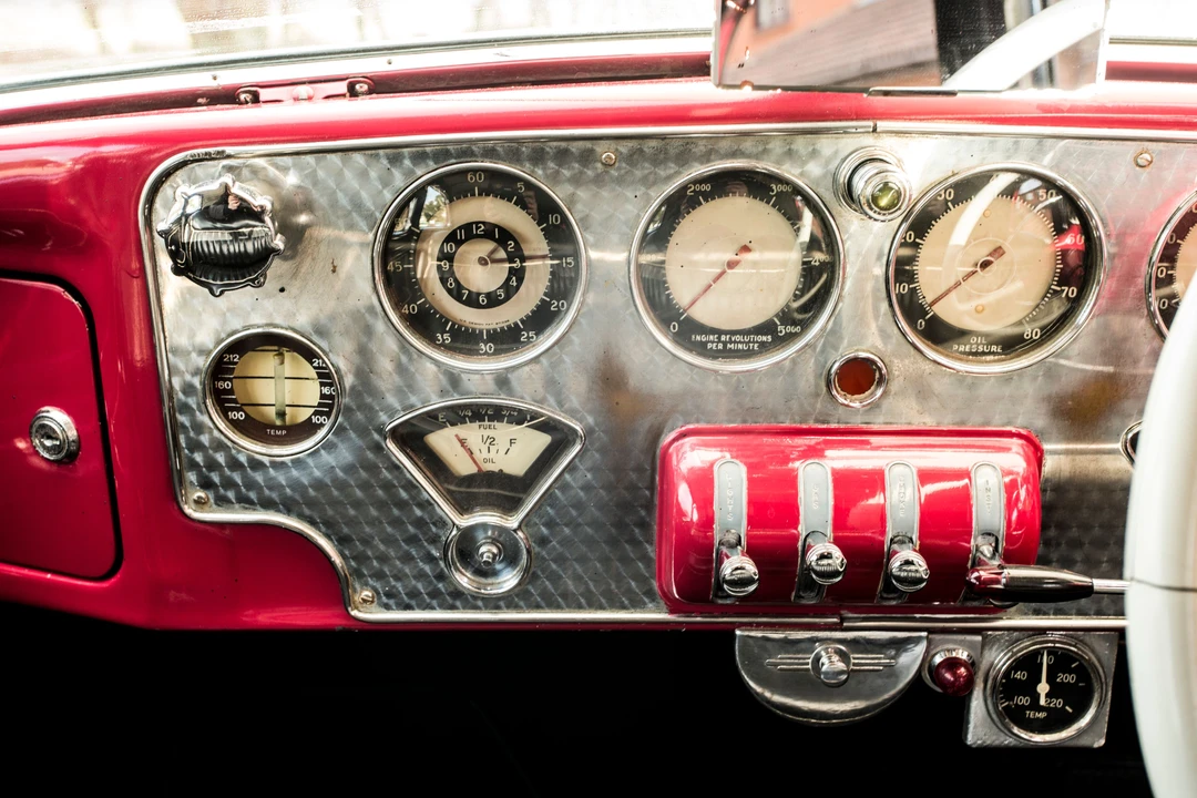 1937 Cord 810 & 812 - Image 10 of 31