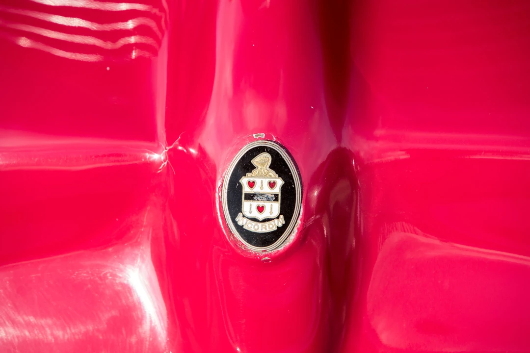 1937 Cord 810 & 812 - Image 26 of 31