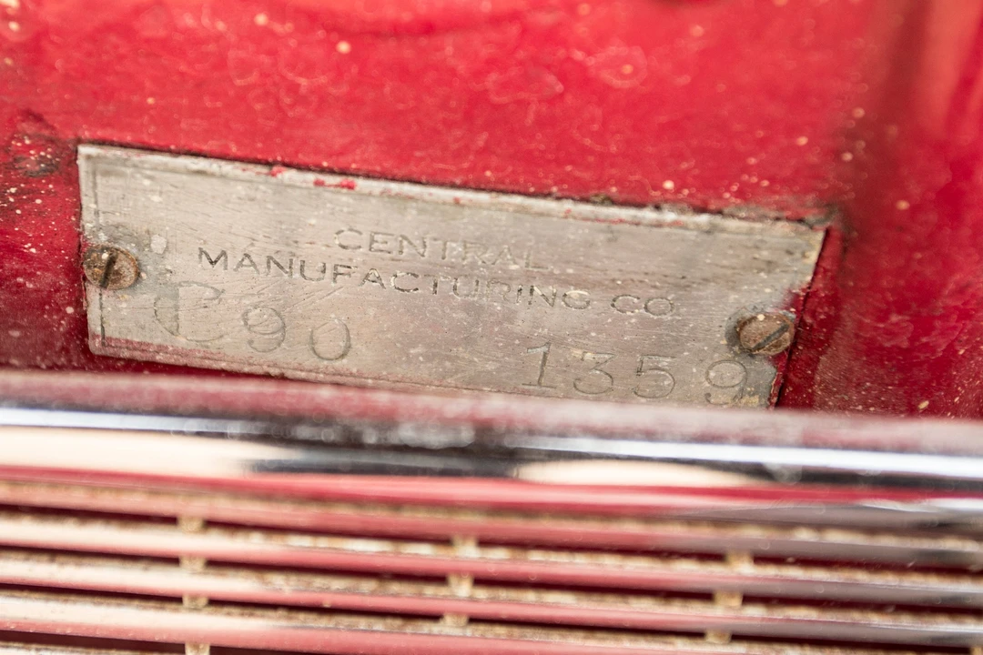 1937 Cord 810 & 812 - Image 14 of 31