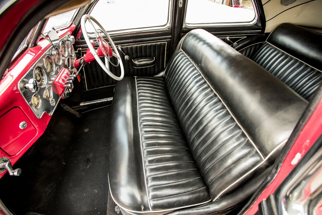 1937 Cord 810 & 812 - Image 30 of 31