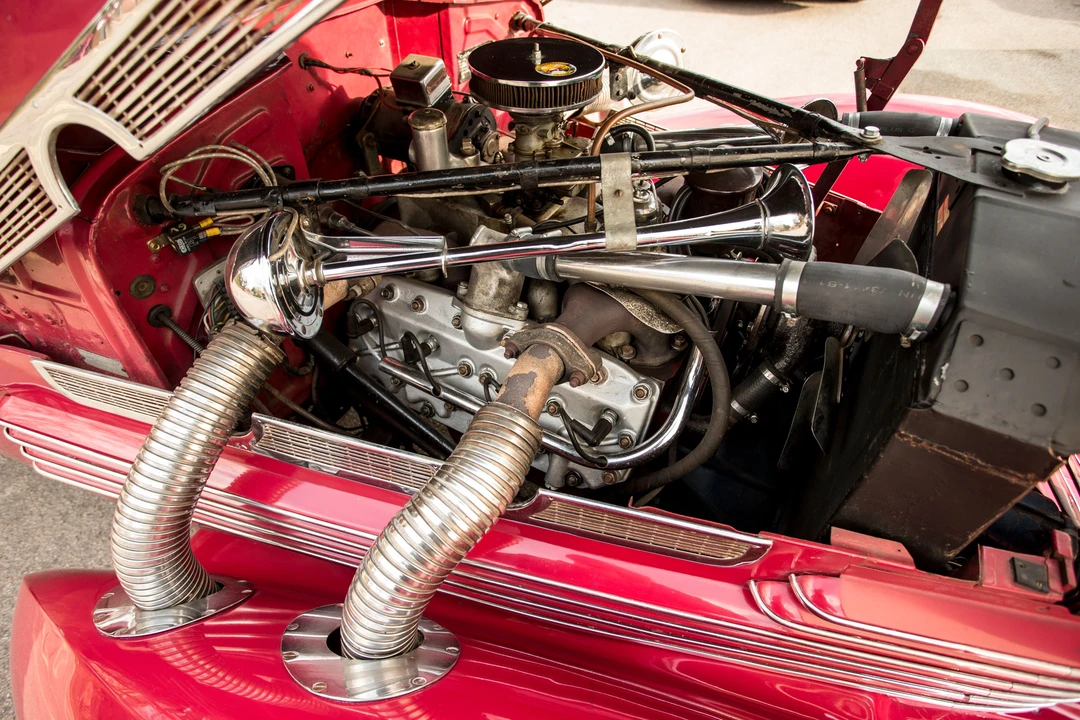 1937 Cord 810 & 812 - Image 29 of 31