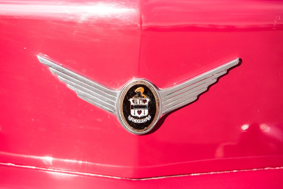 1937 Cord 810 & 812 - Image 27 of 31