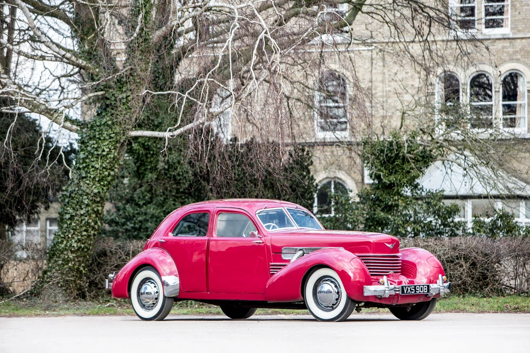 1937 Cord 810 & 812 - Image 18 of 31