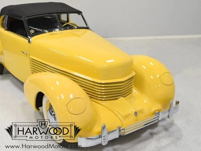 1937 Cord 810 & 812 - Image 11 of 21
