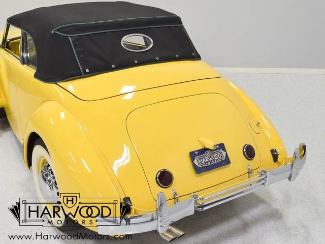 1937 Cord 810 & 812 - Image 13 of 21