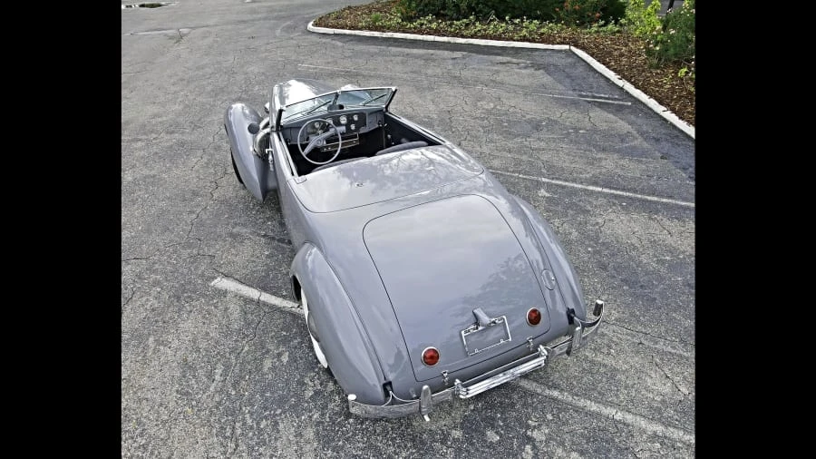 1937 Cord 810 & 812 - Image 4 of 12