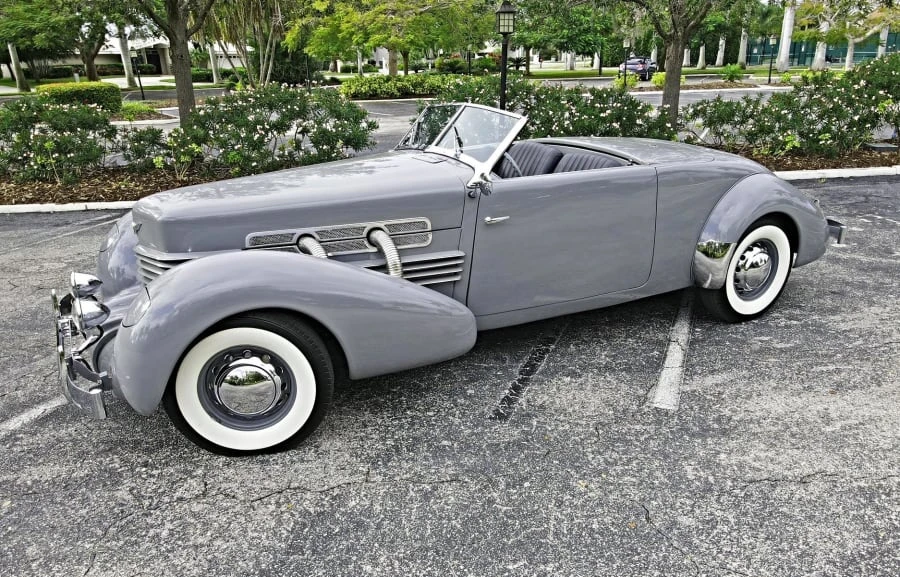 1937 Cord 810 & 812 - Image 5 of 12
