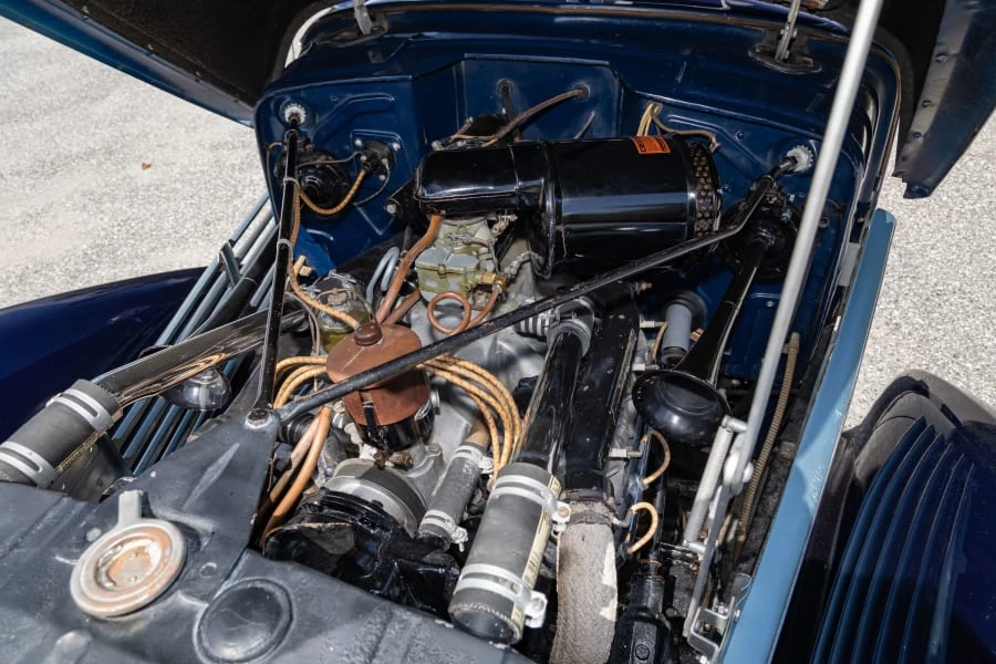 1937 Cord 810 & 812 - Image 26 of 26