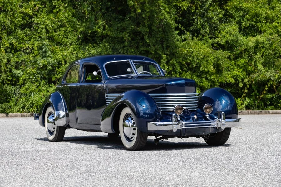 1937 Cord 810 & 812 - Image 6 of 26